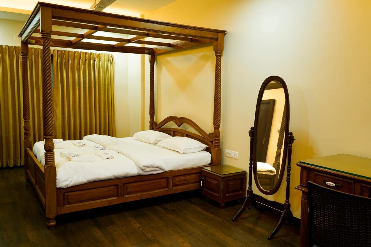Heritage Residency - Royal Camping Club, Panhāla エクステリア 写真